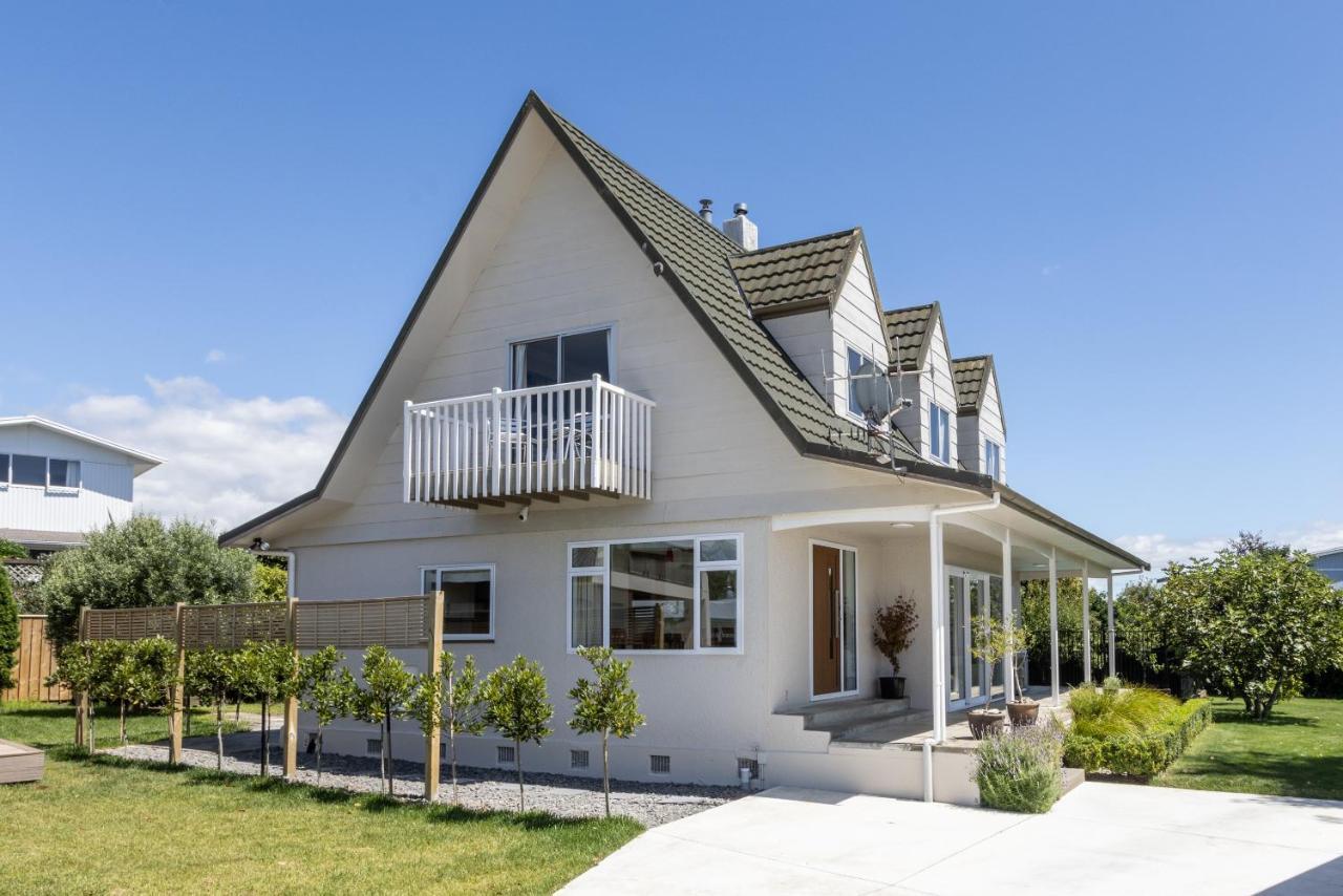 Live Large In The Village Havelock North Esterno foto